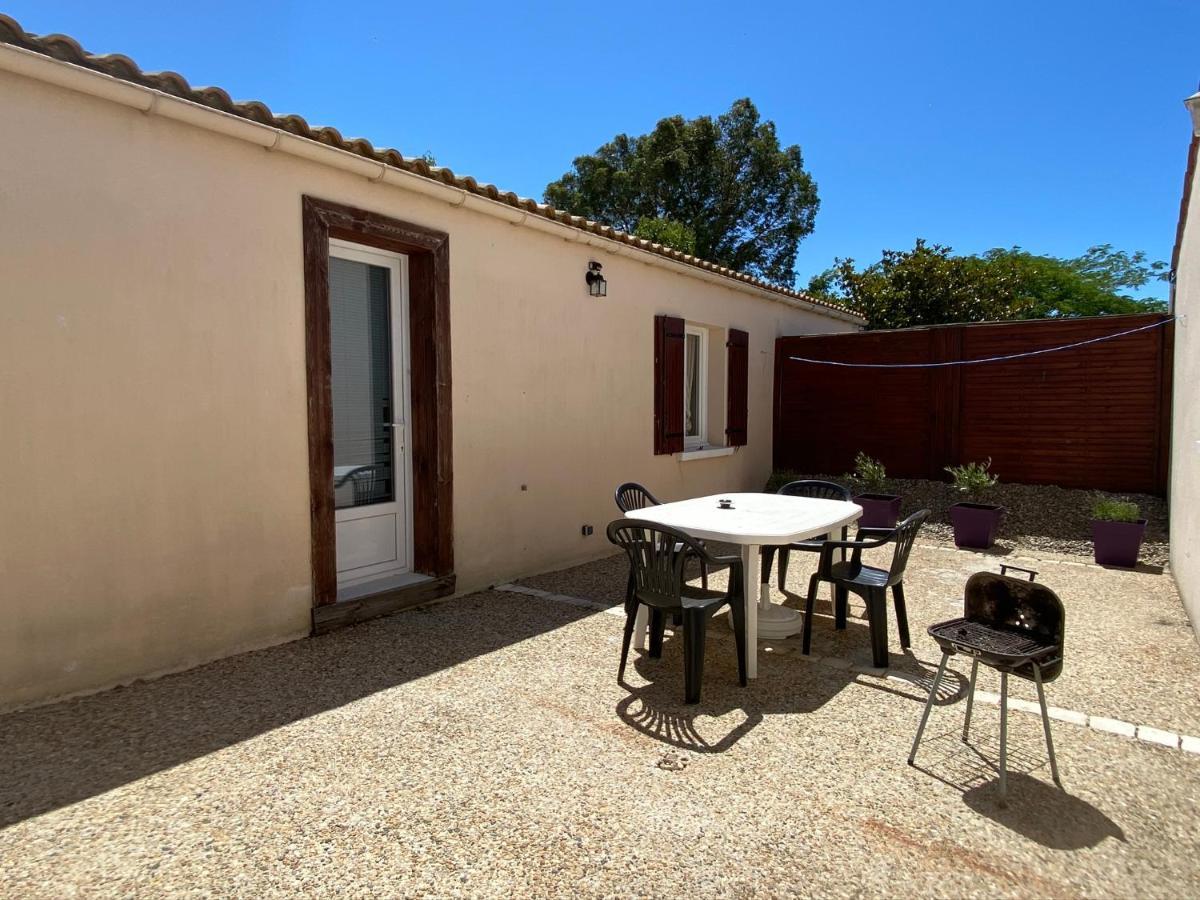Maison *** Avec Cour 3Km Plage Et La Rochelle Saint-Vivien  Luaran gambar